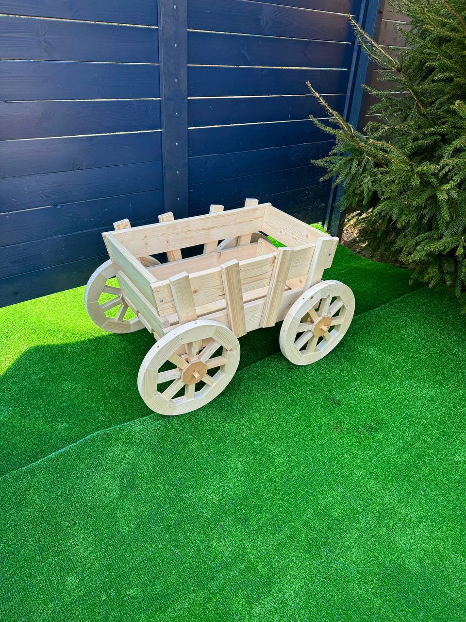 Декоративная телега для сада Garden cart